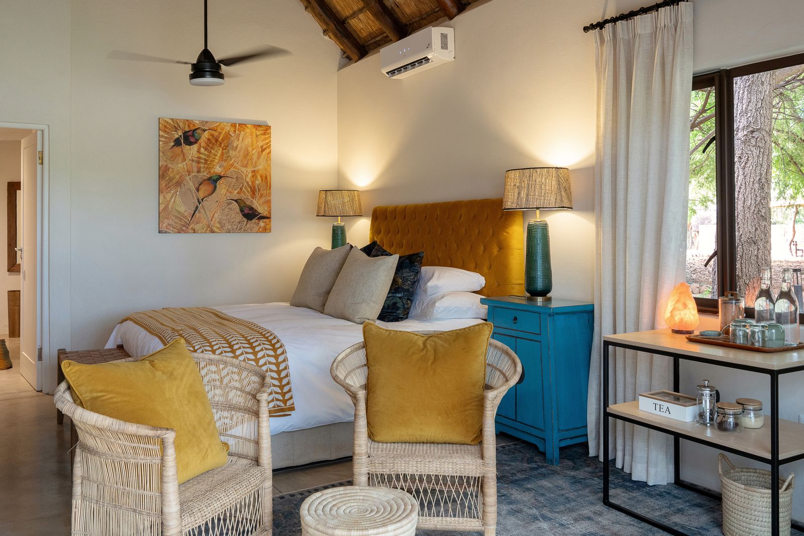 Riverfront suite bedroom
